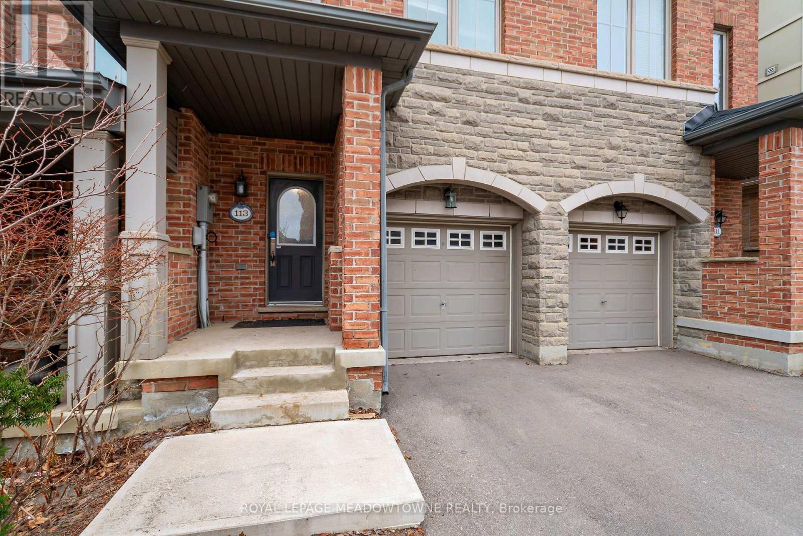 113 Cedar Lake Crescent, Brampton, Ontario  L6Y 0R1 - Photo 3 - W12884112