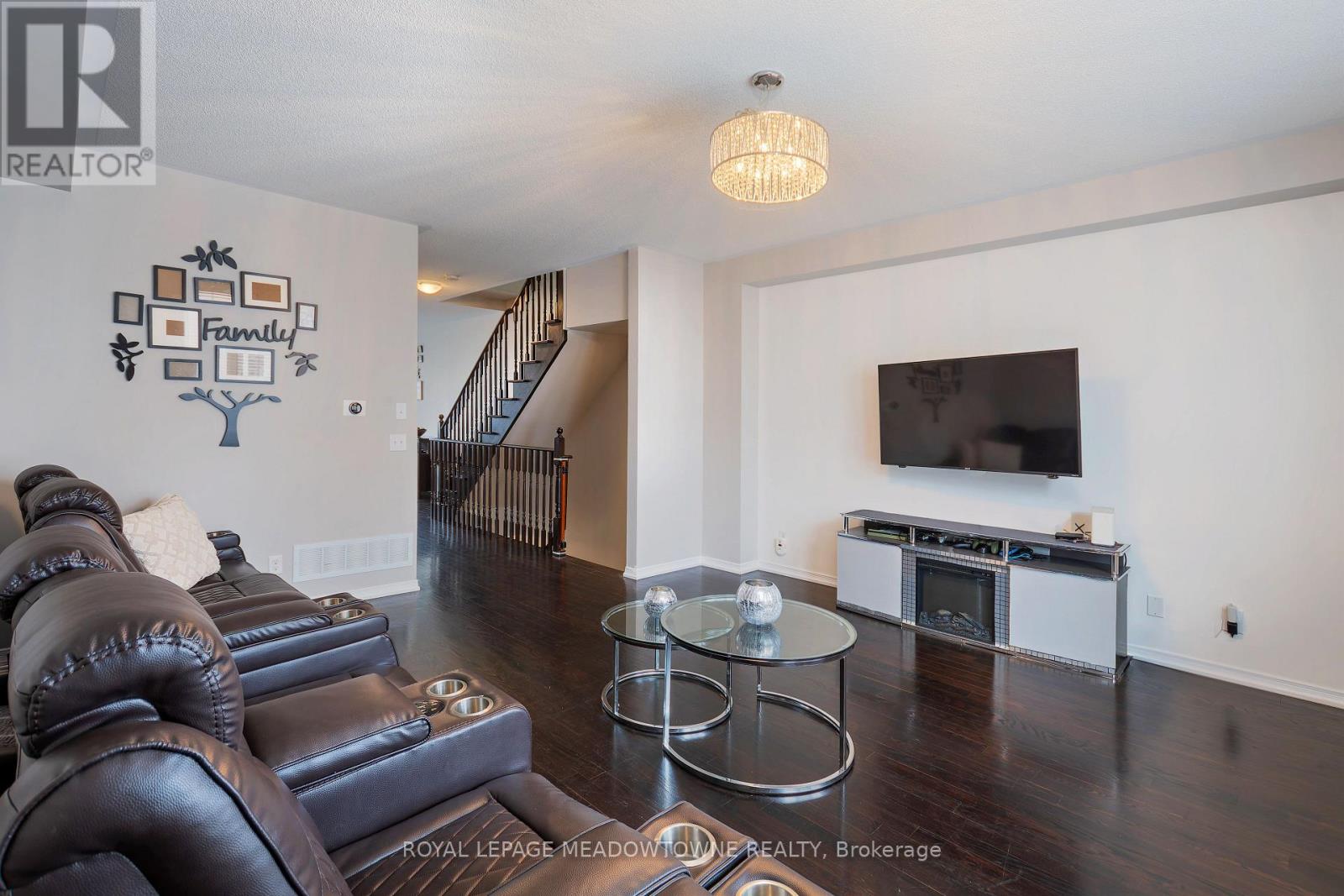 113 Cedar Lake Crescent, Brampton, Ontario  L6Y 0R1 - Photo 8 - W12884112