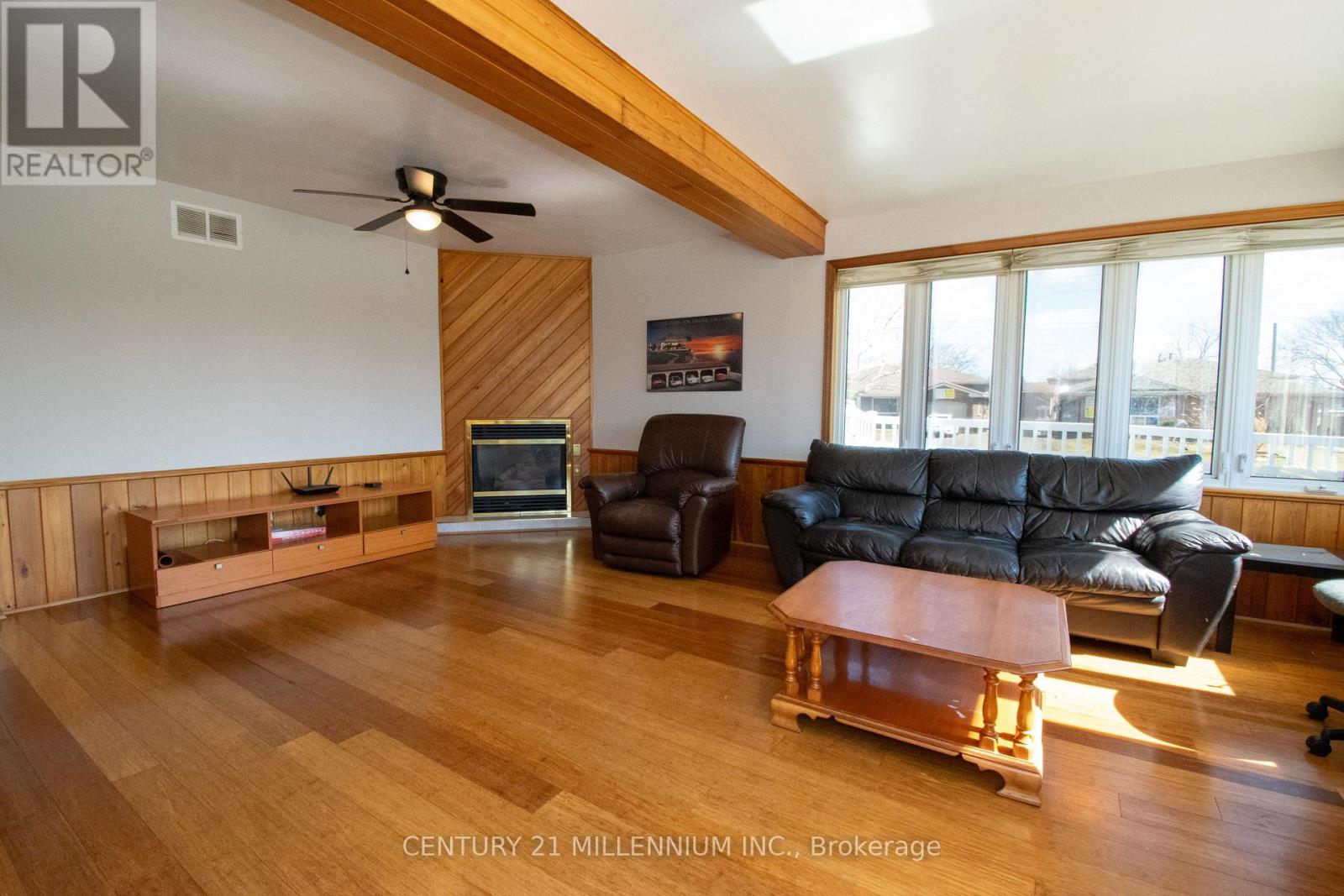 3 College Park Drive, Welland, Ontario  L3C 6Z6 - Photo 12 - X12884052