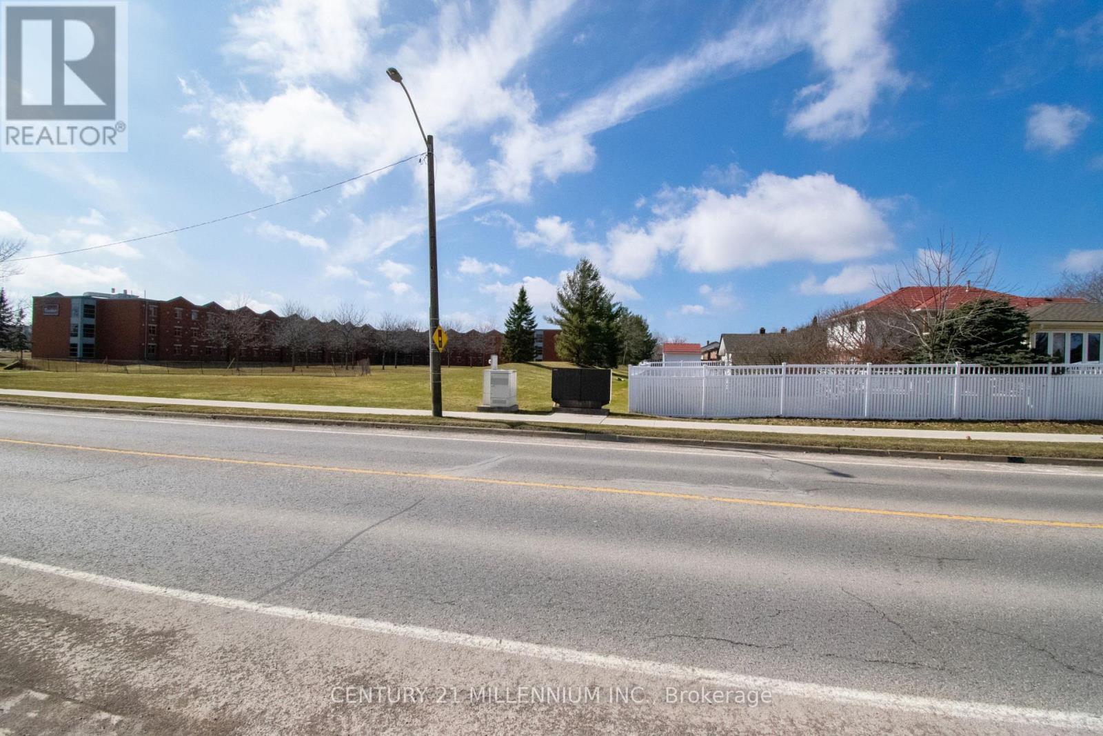 3 College Park Drive, Welland, Ontario  L3C 6Z6 - Photo 42 - X12884052