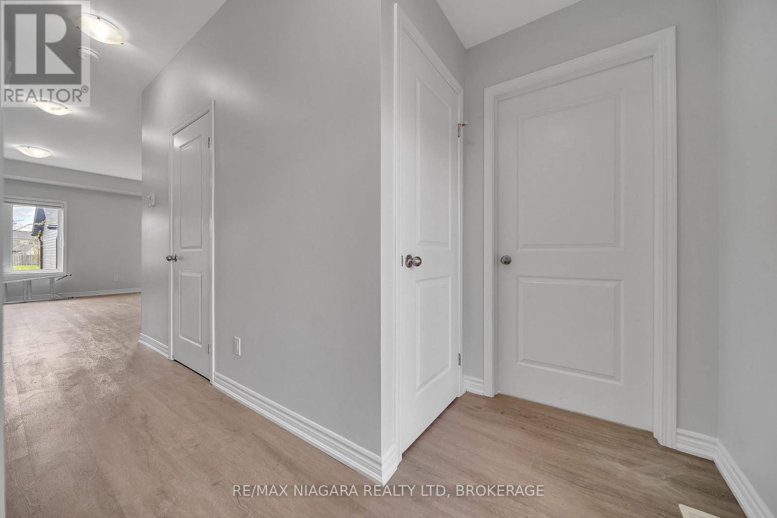 178 Broadway Lane, Welland, Ontario  L3C 5L5 - Photo 12 - X12884124