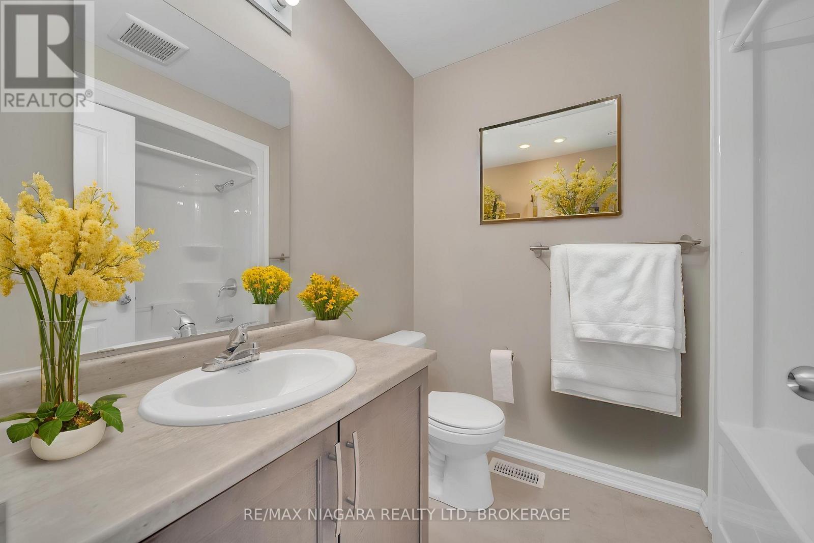 178 Broadway Lane, Welland, Ontario  L3C 5L5 - Photo 19 - X12884124