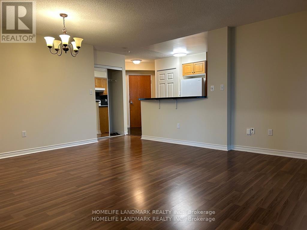 1005 - 7 Lorraine Drive, Toronto, Ontario  M2N 7H2 - Photo 6 - C12884146