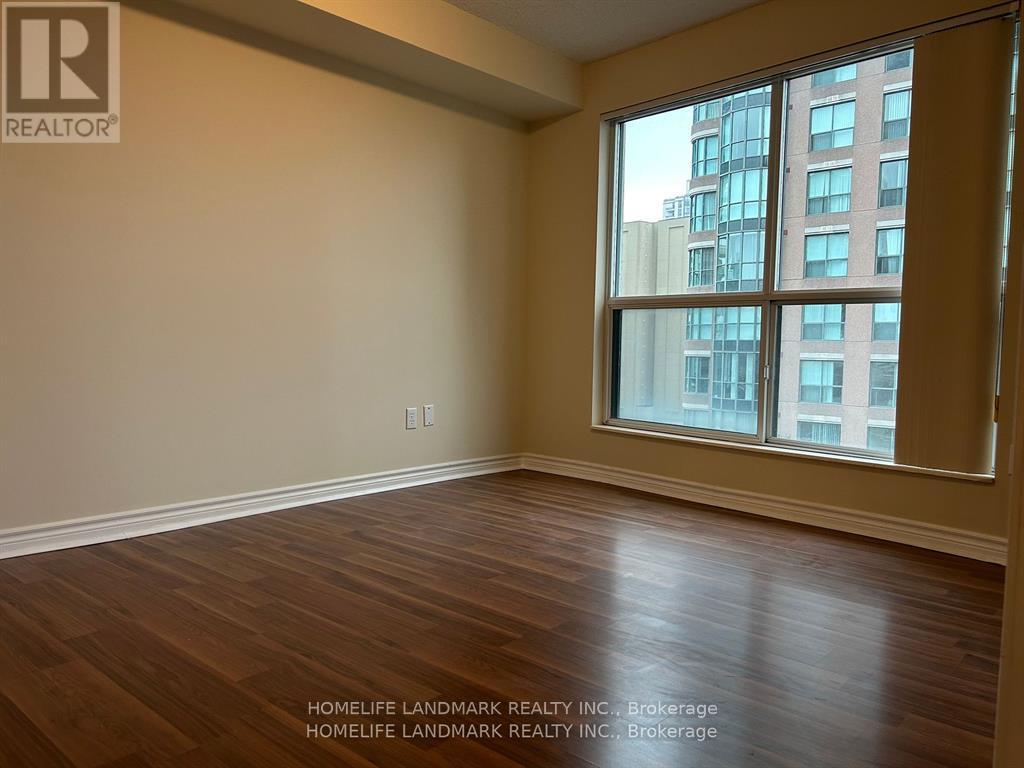 1005 - 7 Lorraine Drive, Toronto, Ontario  M2N 7H2 - Photo 7 - C12884146