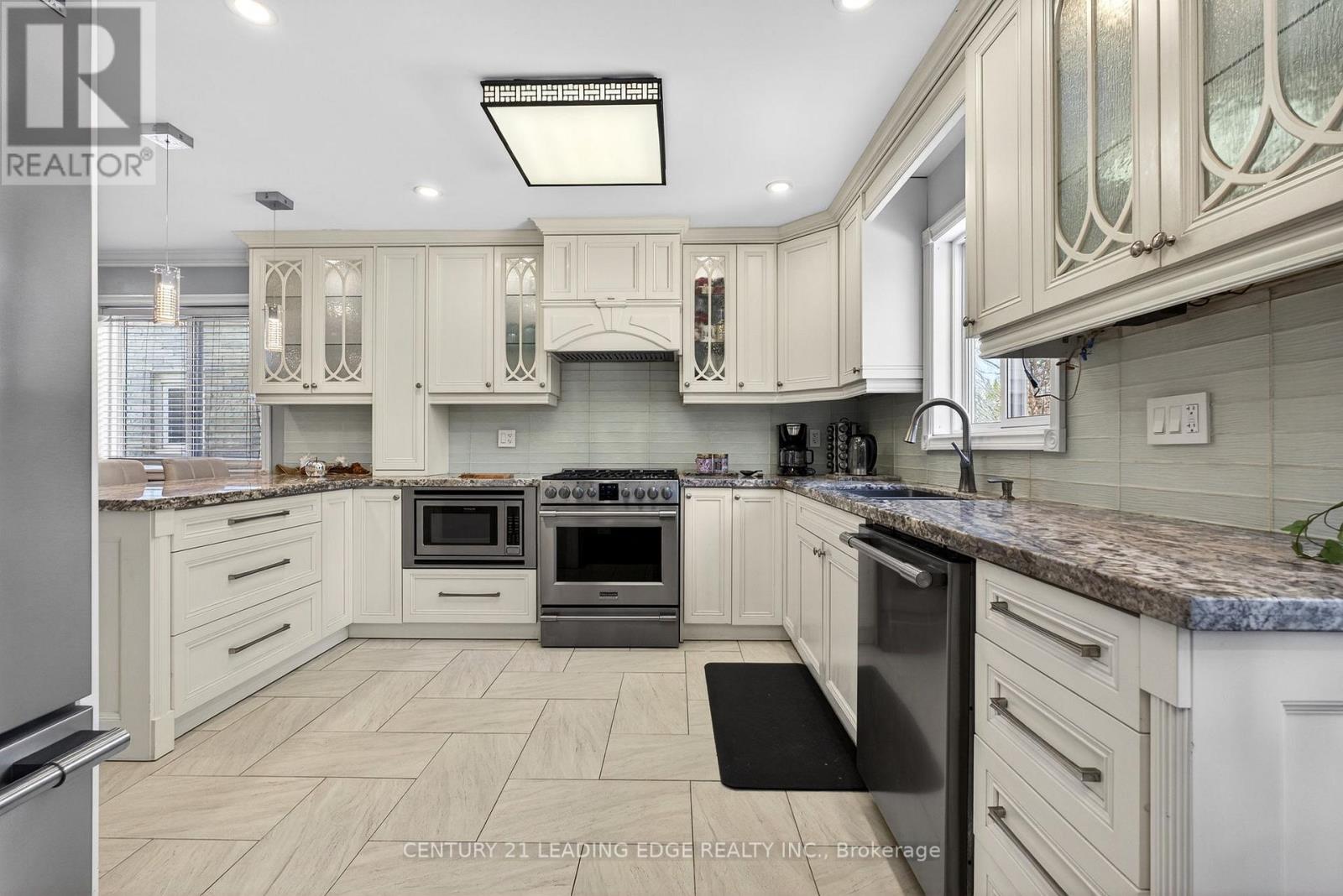 41 Ritchie Avenue, Ajax, Ontario  L1S 5V7 - Photo 12 - E12884144