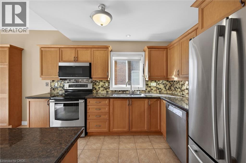 76 Abbotsford Trail, Glanbrook, Ontario  L9B 0A4 - Photo 10 - 40812096