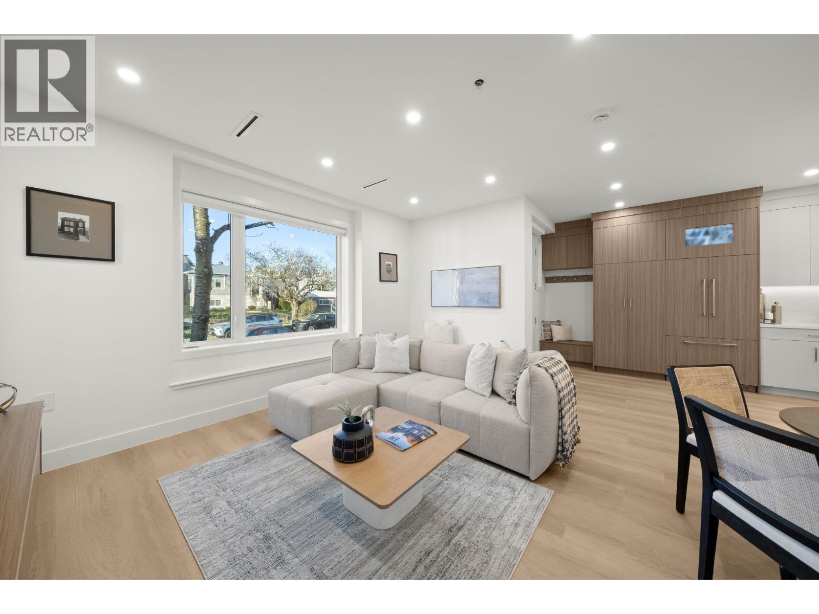 1 1278 E 63RD AVENUE, Vancouver, British Columbia