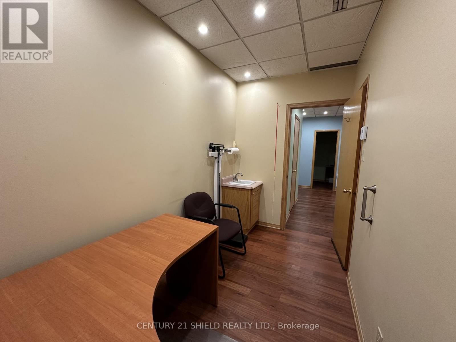 220 - 820 Mcconnell Avenue, Cornwall, Ontario  K6H 4M4 - Photo 14 - X12884128