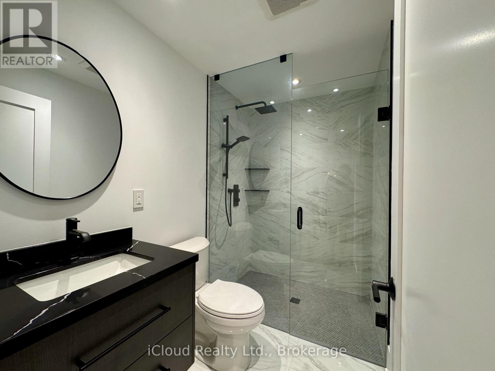 201 Troy Street, Mississauga, Ontario  L5G 1S9 - Photo 31 - W12884120