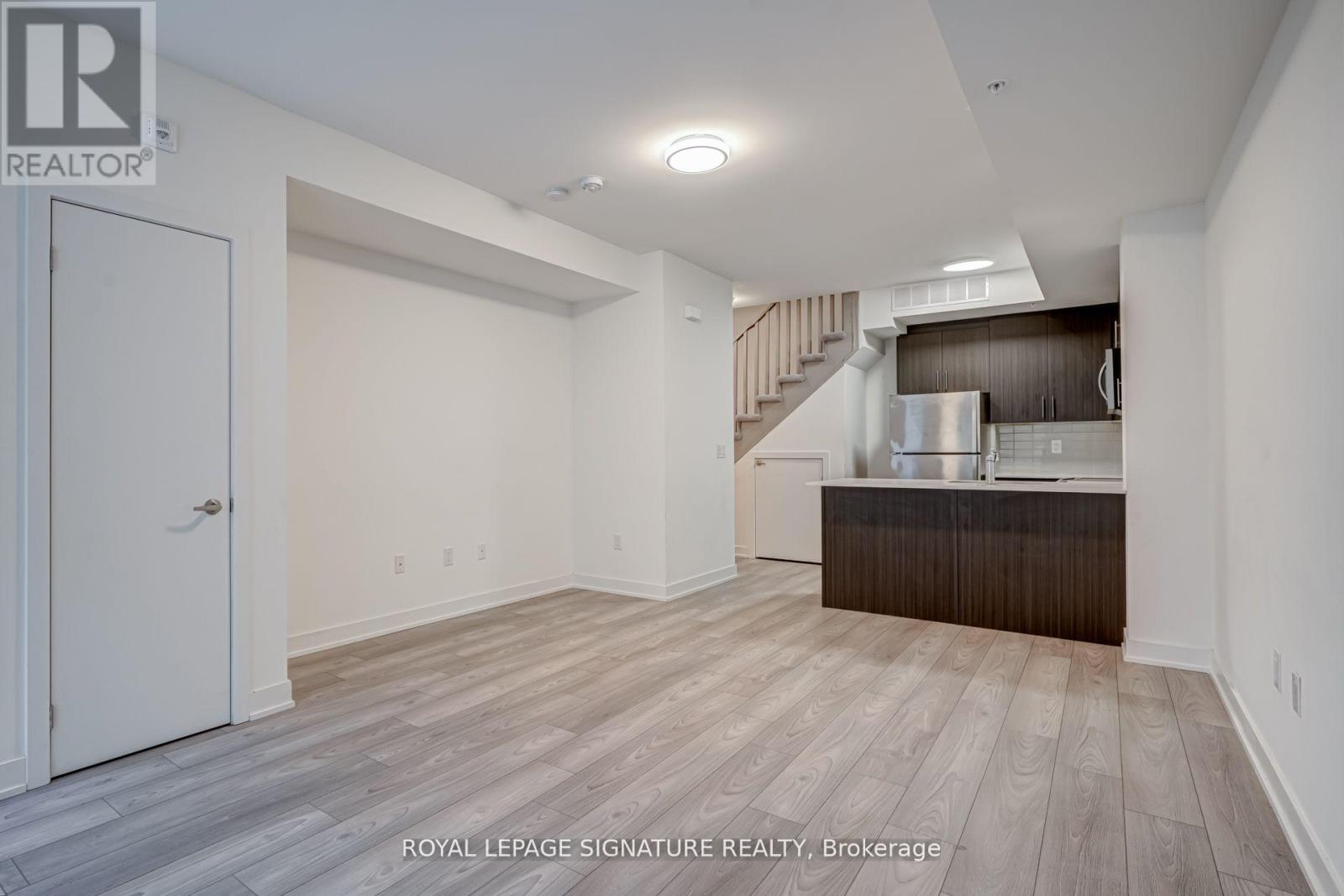 11 - 3476 Widdicombe Way, Mississauga, Ontario  L5L 0B8 - Photo 3 - W12884126