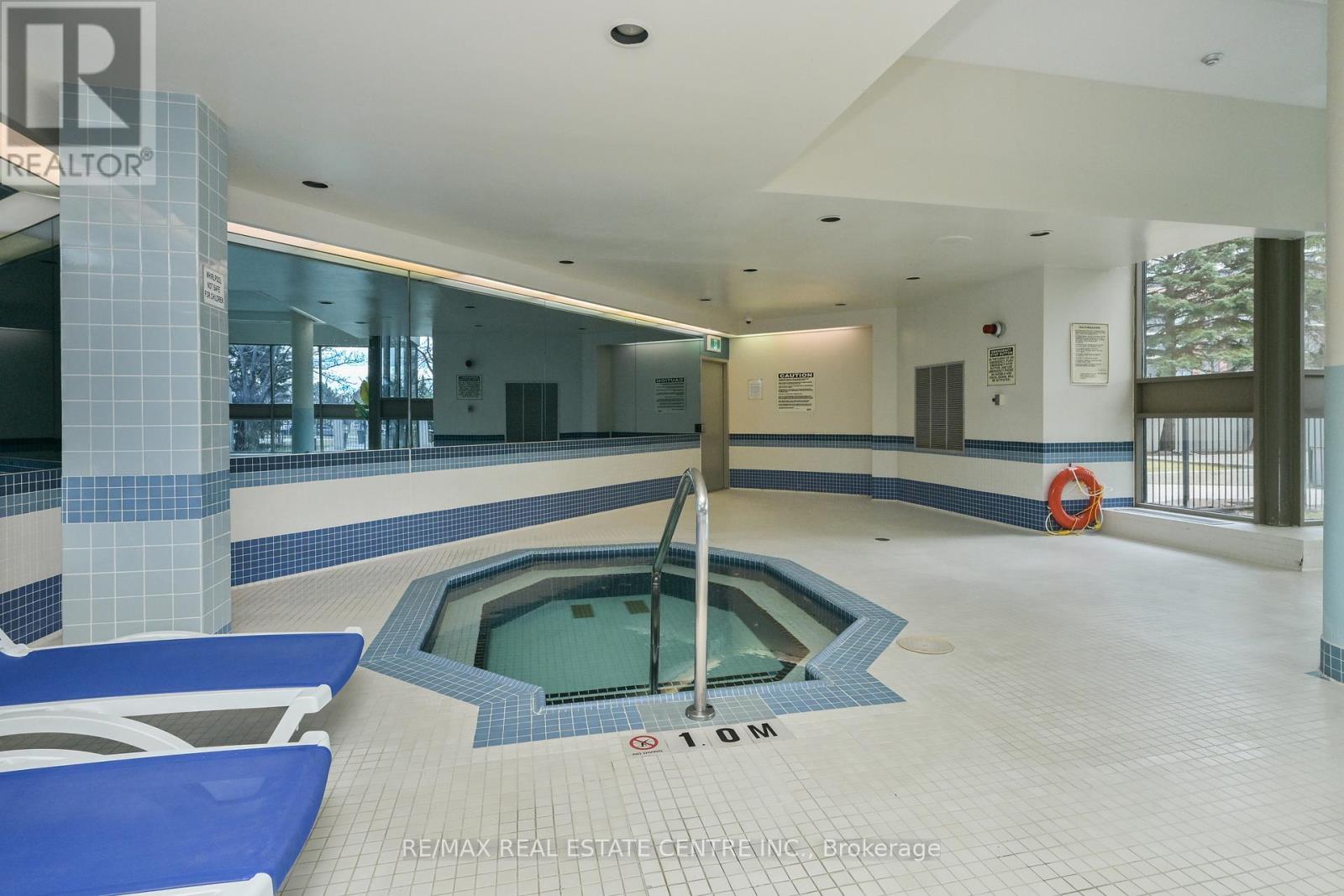 #609 - 330 Rathburn Road W, Mississauga (Creditview), Ontario  L5B 3Y1 - Photo 36 - W12884130