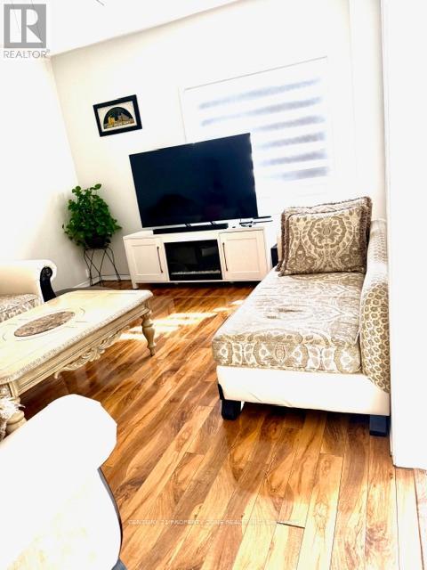 11 Kettlewell Crescent, Brampton (Sandringham-Wellington), Ontario  L6R 0T3 - Photo 13 - W12884148