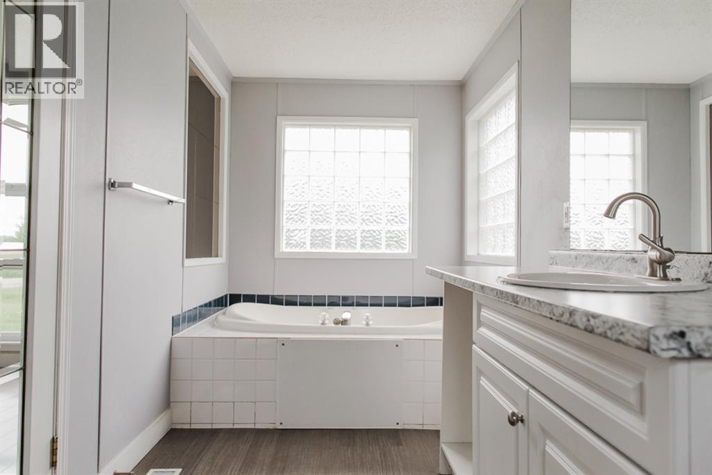 712083 Range Road 65 Road, County Of, Alberta  T8W 5E7 - Photo 18 - A2293073