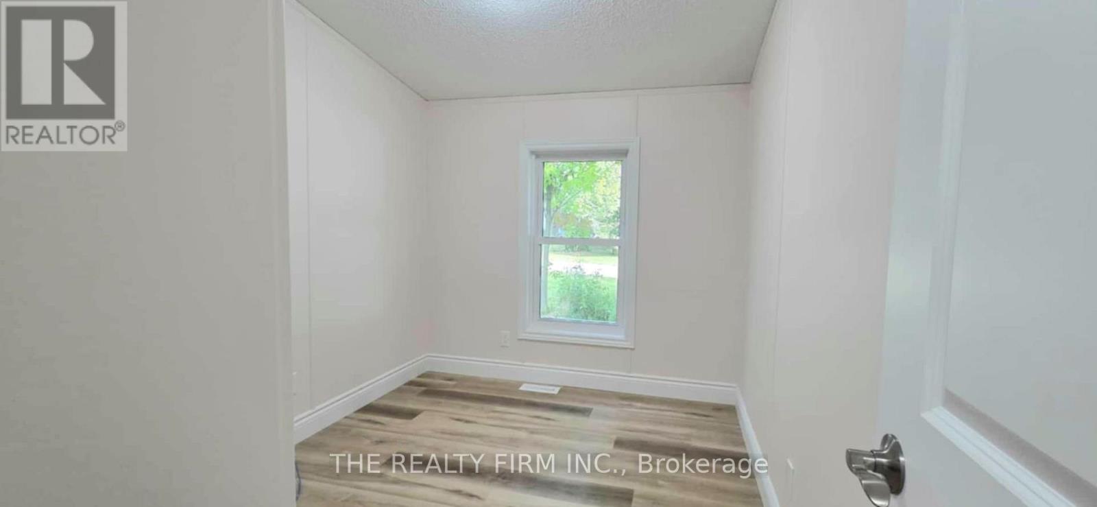 18 - 75049 Hensall Road, Huron East (Seaforth), Ontario  N0K 1W0 - Photo 23 - X12399152