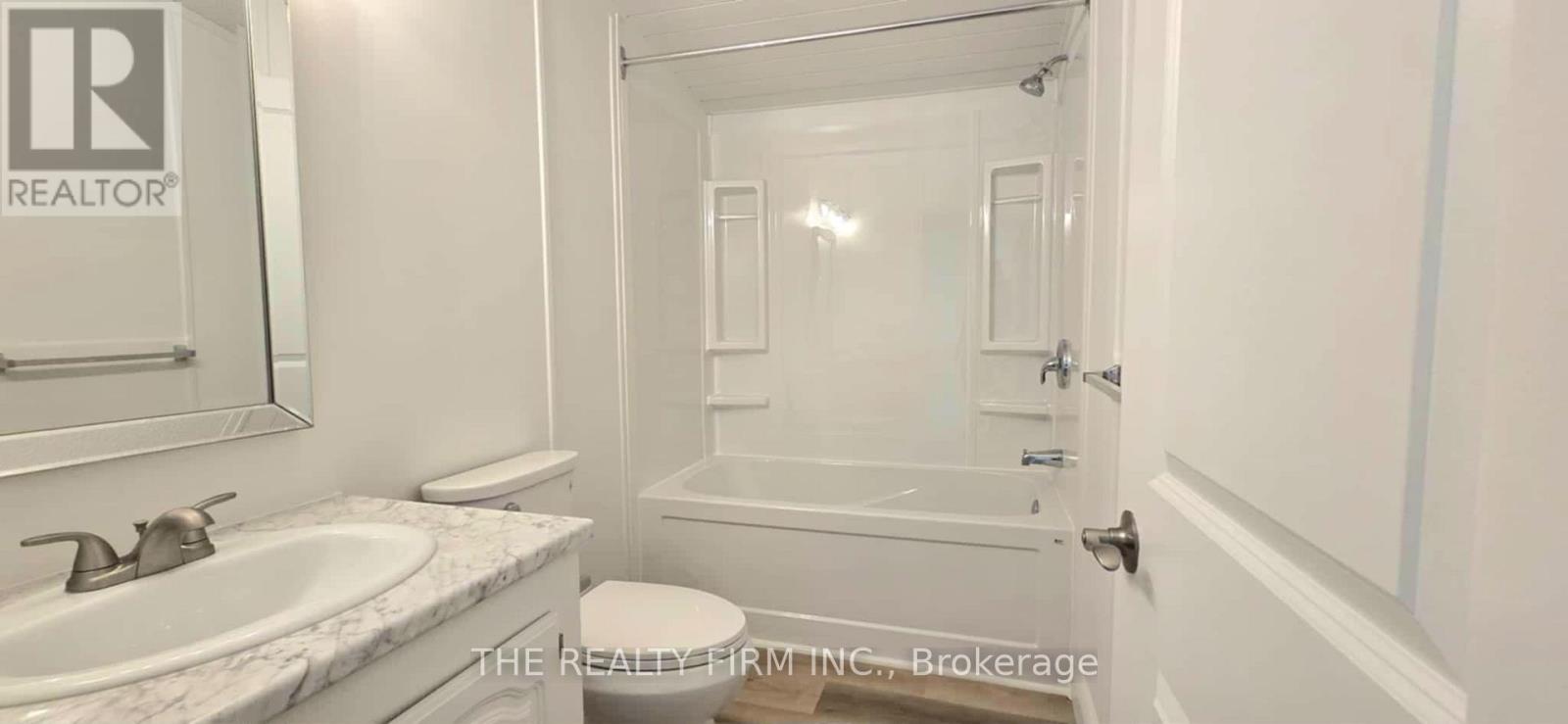 18 - 75049 Hensall Road, Huron East (Seaforth), Ontario  N0K 1W0 - Photo 25 - X12399152