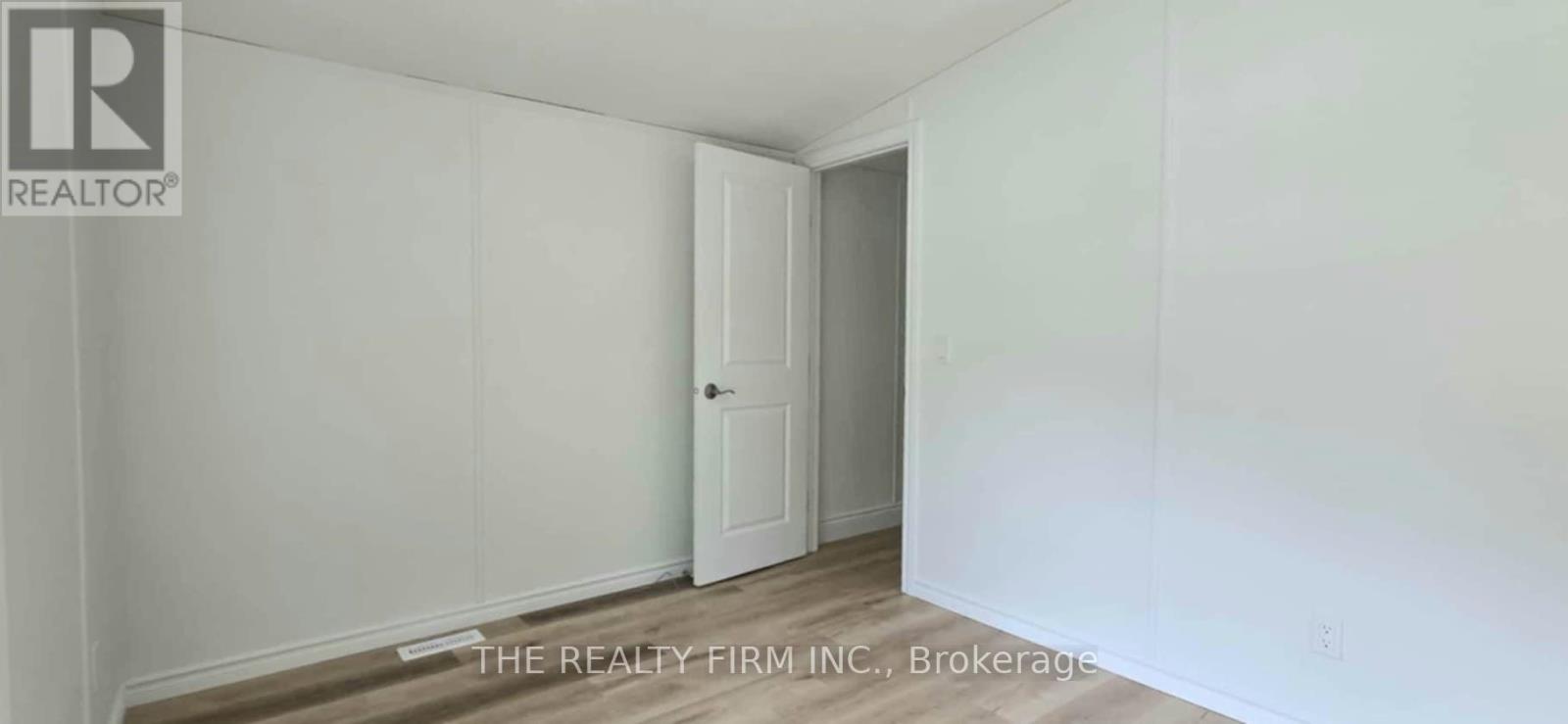 18 - 75049 Hensall Road, Huron East (Seaforth), Ontario  N0K 1W0 - Photo 20 - X12399152