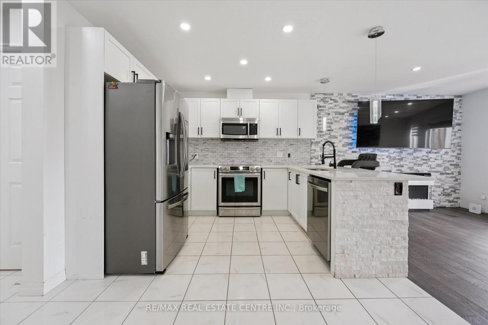 26 - 135 Hardcastle Drive, Cambridge, Ontario  N1S 0B6 - Photo 10 - X12873390