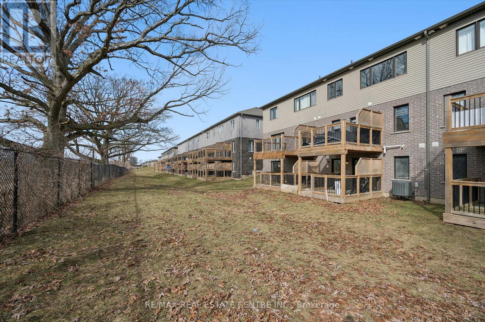 26 - 135 Hardcastle Drive, Cambridge, Ontario  N1S 0B6 - Photo 39 - X12873390