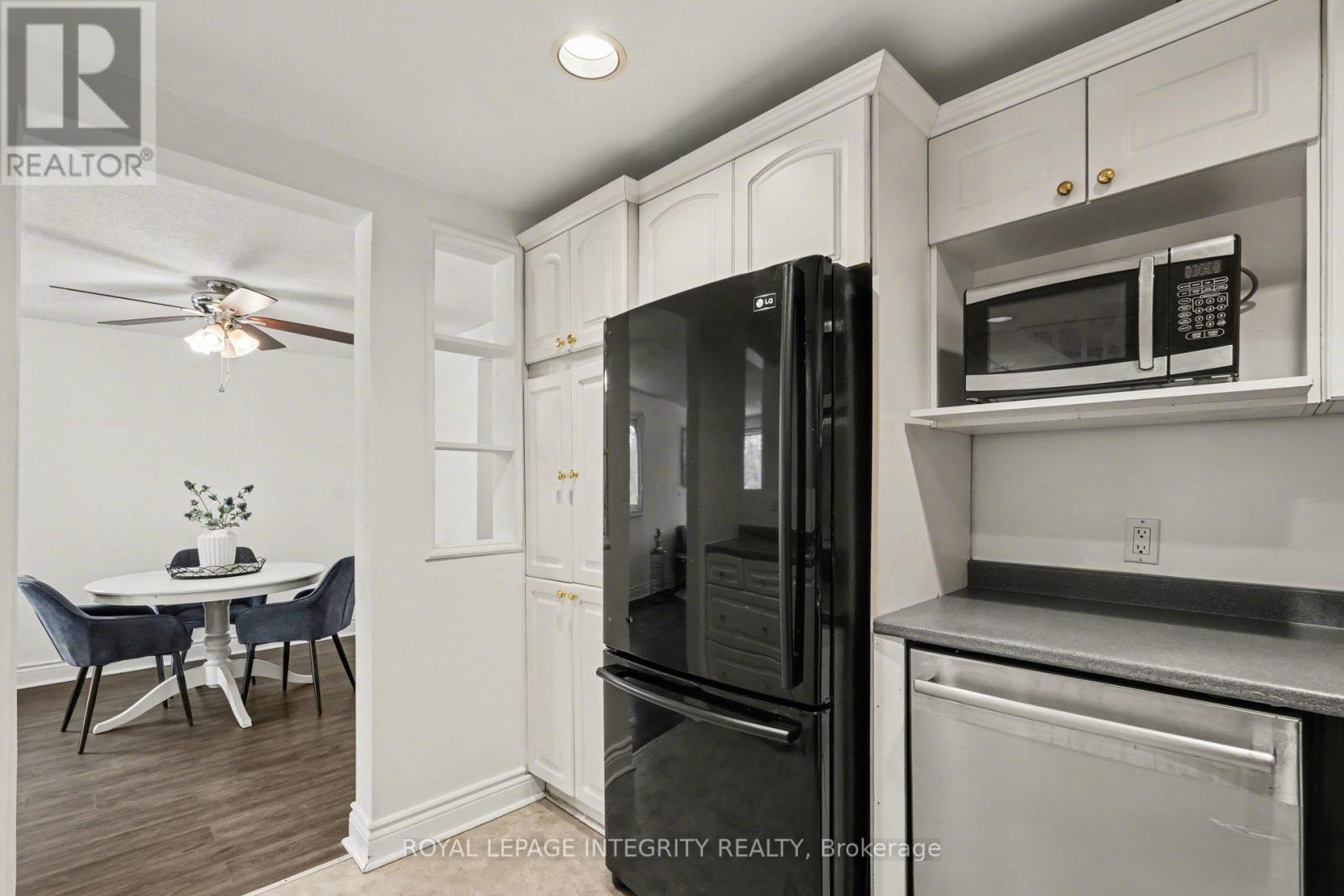 90 Constance Lake Road, Ottawa, Ontario  K2K 1X7 - Photo 8 - X12884170