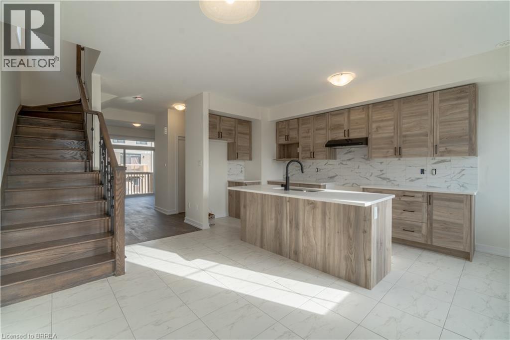 237 Gillespie Drive, Brantford, Ontario  N3T 0W2 - Photo 4 - 40812281