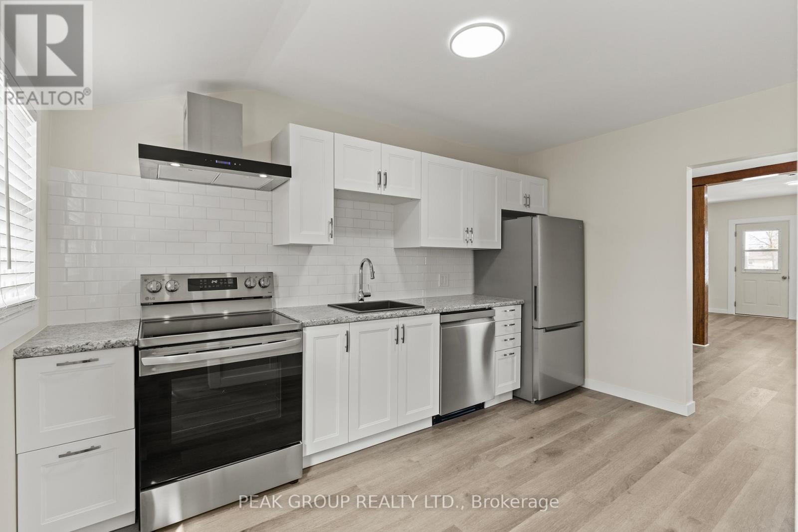 214 Mitchell Street, Port Colborne, Ontario  L3K 1Y3 - Photo 14 - X12884168