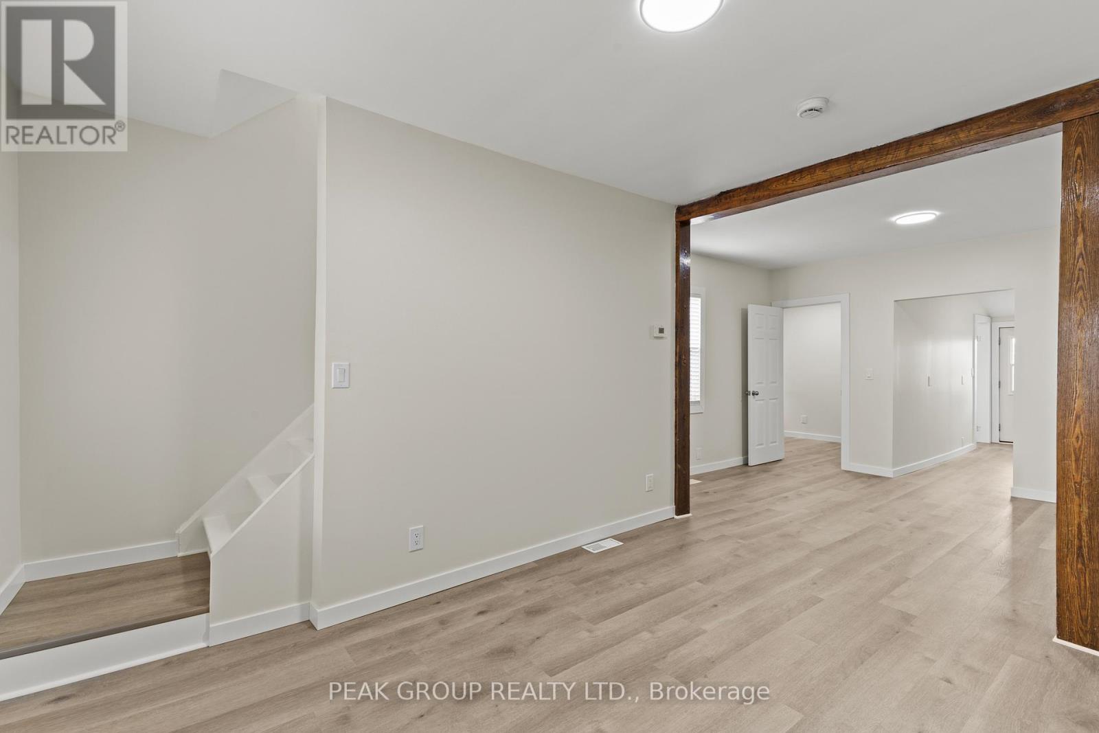 214 Mitchell Street, Port Colborne, Ontario  L3K 1Y3 - Photo 8 - X12884168