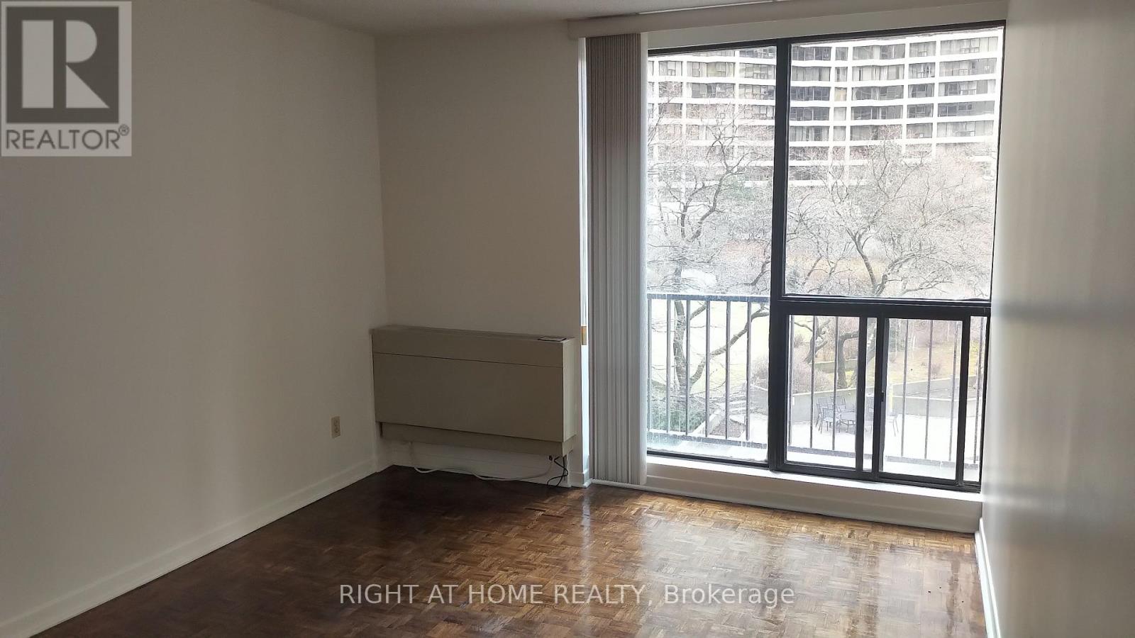 838 - 33 Harbour Square, Toronto, Ontario  M5J 2G2 - Photo 18 - C12884166