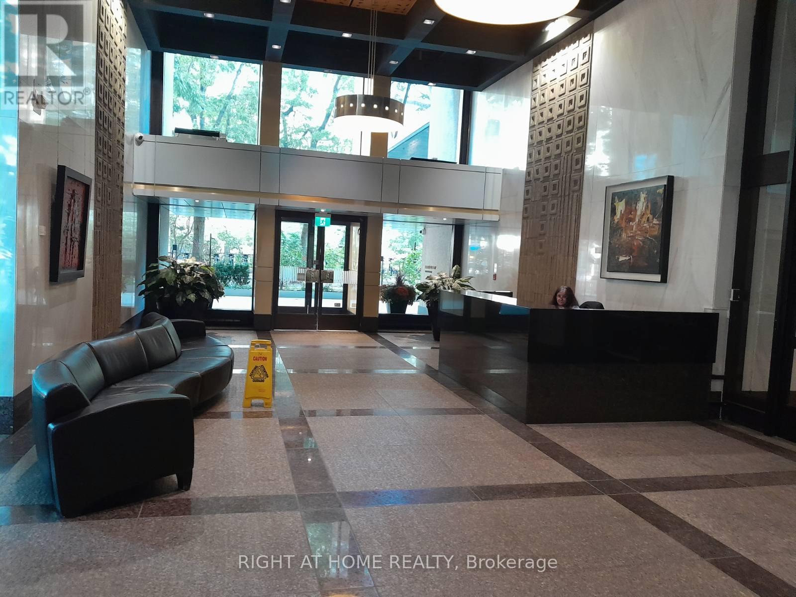 838 - 33 Harbour Square, Toronto, Ontario  M5J 2G2 - Photo 24 - C12884166