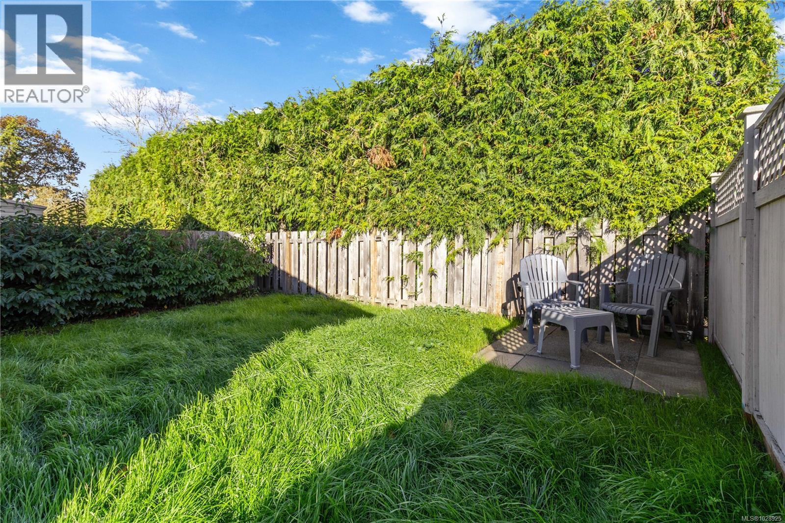 2 2034 Weiler Ave, Sidney, British Columbia  V8L 1R4 - Photo 33 - 1028925