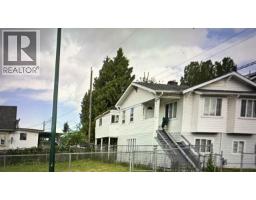 8125 ST. GEORGE STREET, Vancouver, British Columbia