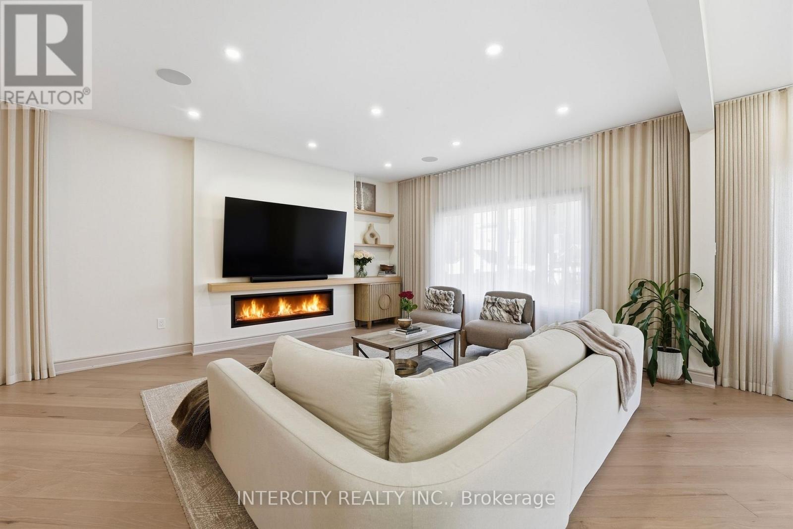 568 Grand Trunk Avenue, Vaughan, Ontario  L6A 0R4 - Photo 14 - N12884160