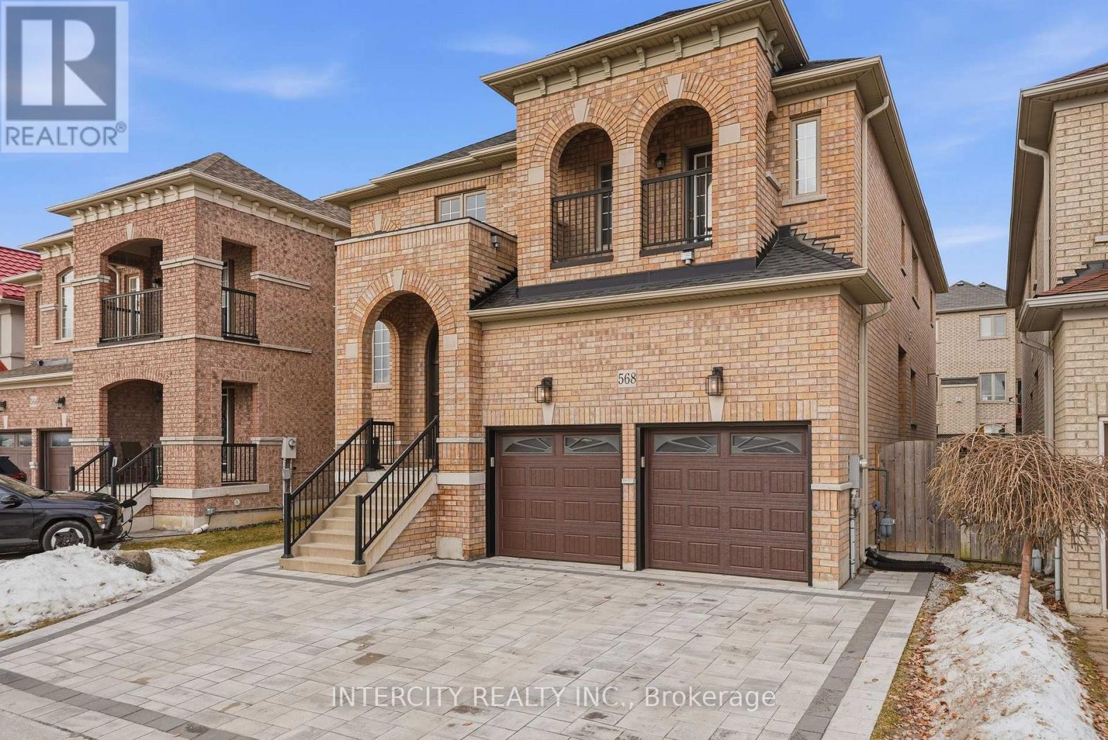568 Grand Trunk Avenue, Vaughan, Ontario  L6A 0R4 - Photo 2 - N12884160