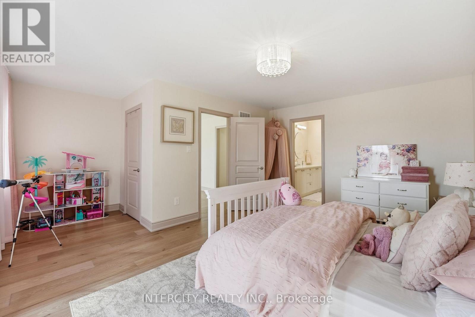 568 Grand Trunk Avenue, Vaughan, Ontario  L6A 0R4 - Photo 28 - N12884160