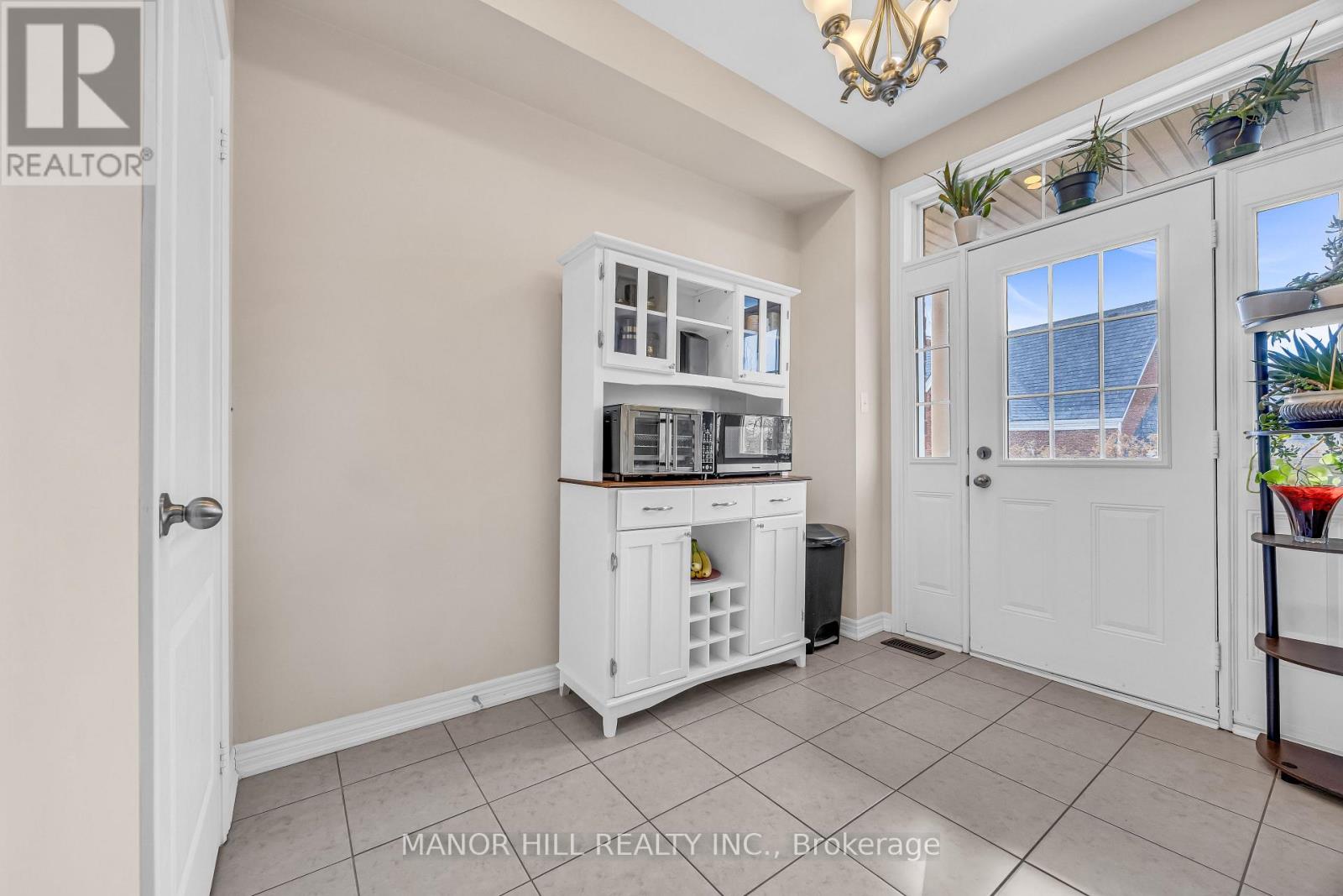 12 - 10 Porter Avenue W, Vaughan, Ontario  L4L 0H1 - Photo 13 - N12884178