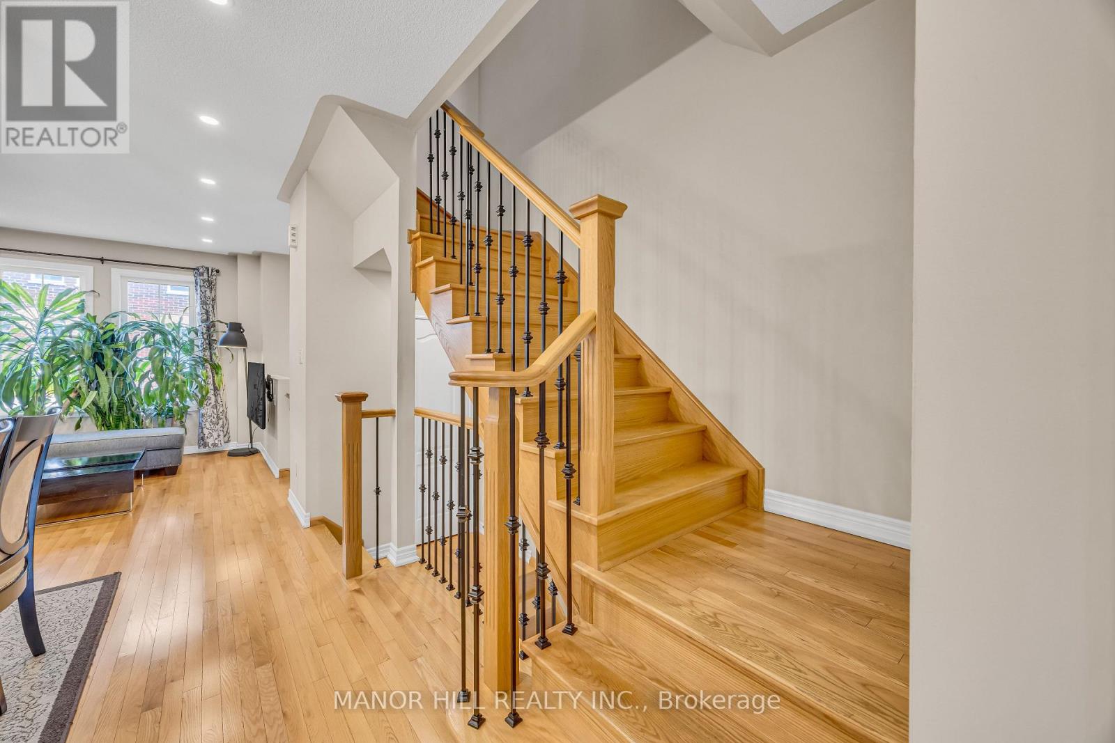 12 - 10 Porter Avenue W, Vaughan, Ontario  L4L 0H1 - Photo 17 - N12884178