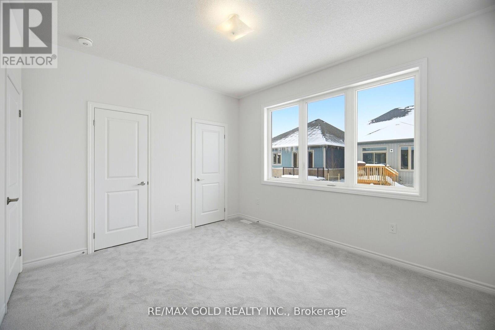 251 Wilcox Drive, Clearview, Ontario  L0M 1S0 - Photo 10 - S12884202