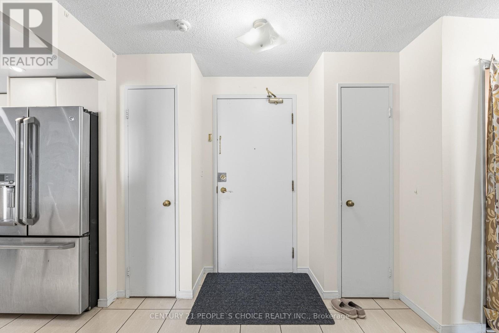 1413 - 155 Hillcrest Avenue, Mississauga, Ontario  L5B 3Z2 - Photo 11 - W12884194