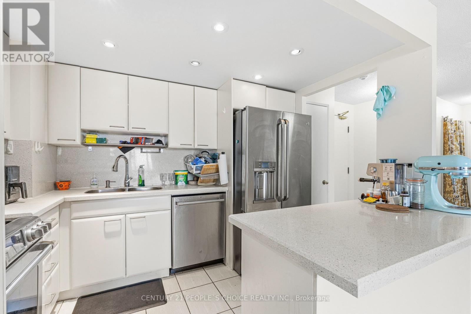 1413 - 155 Hillcrest Avenue, Mississauga, Ontario  L5B 3Z2 - Photo 15 - W12884194