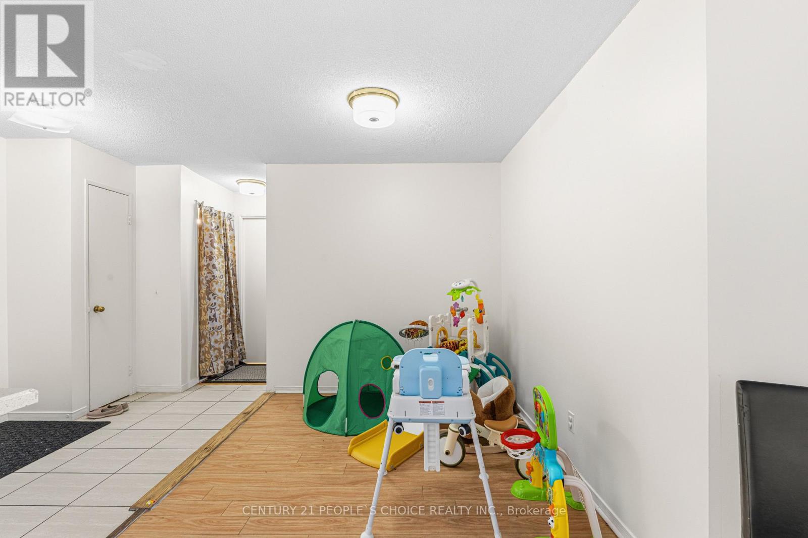 1413 - 155 Hillcrest Avenue, Mississauga, Ontario  L5B 3Z2 - Photo 22 - W12884194