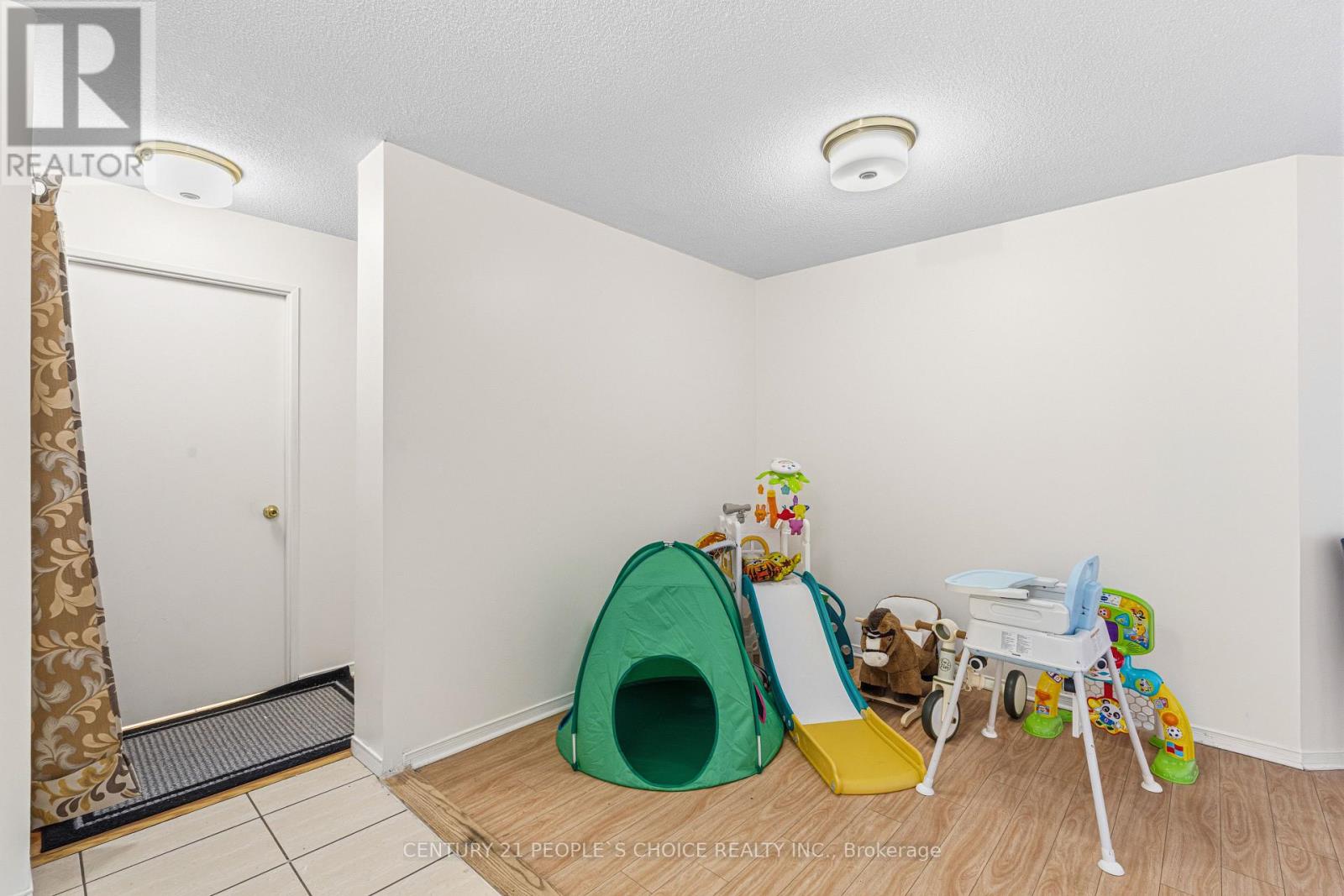 1413 - 155 Hillcrest Avenue, Mississauga, Ontario  L5B 3Z2 - Photo 23 - W12884194