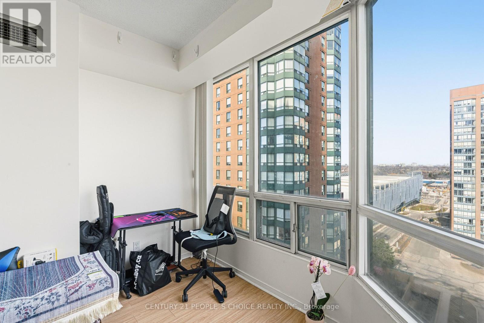 1413 - 155 Hillcrest Avenue, Mississauga, Ontario  L5B 3Z2 - Photo 31 - W12884194