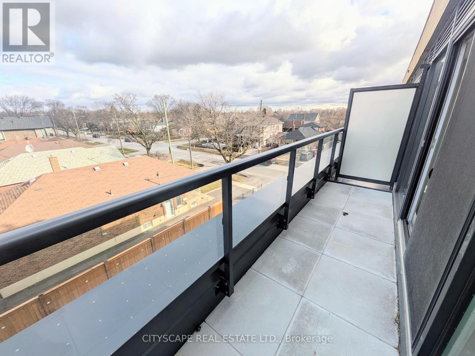 301 - 6 Chartwell Road, Toronto, Ontario  M8Z 0H2 - Photo 9 - W12884204