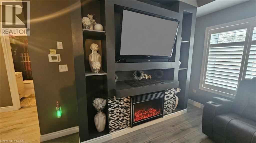 308 Watson Parkway N Unit# 102, Guelph, Ontario  N1E 0G7 - Photo 13 - 40809663