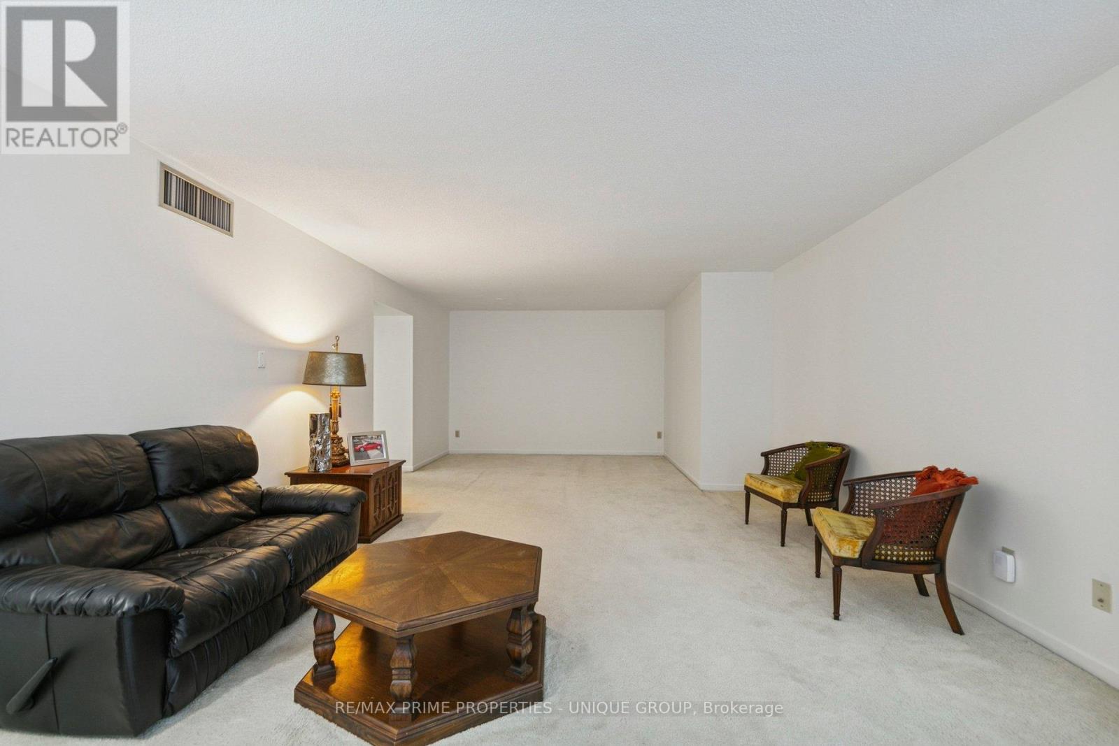 1801 - 1300 Bloor Street, Mississauga, Ontario  L4Y 3Z2 - Photo 12 - W12838990