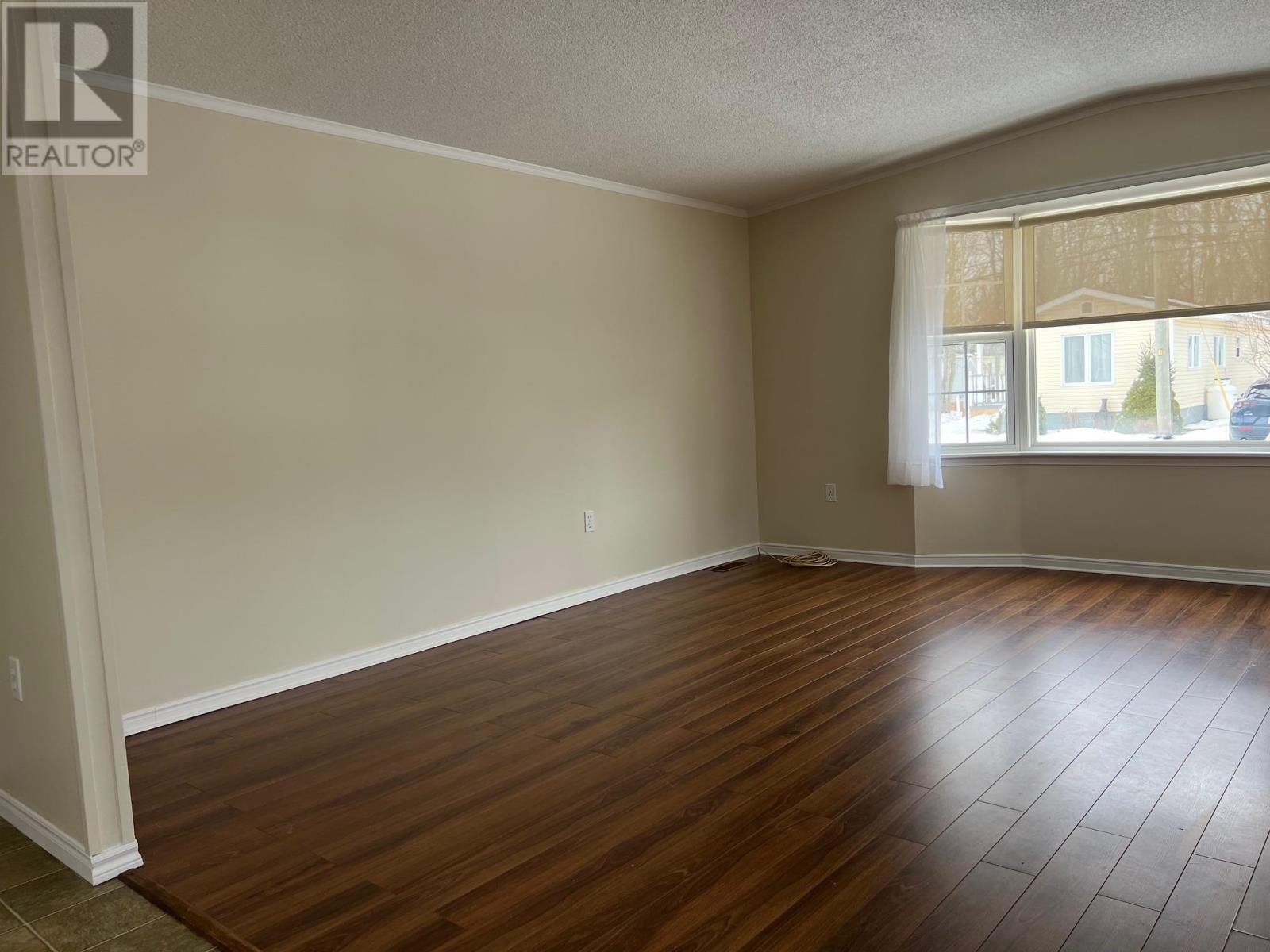 18 Dale Drive, Summerside, Prince Edward Island  C1N 4T4 - Photo 5 - 202529309