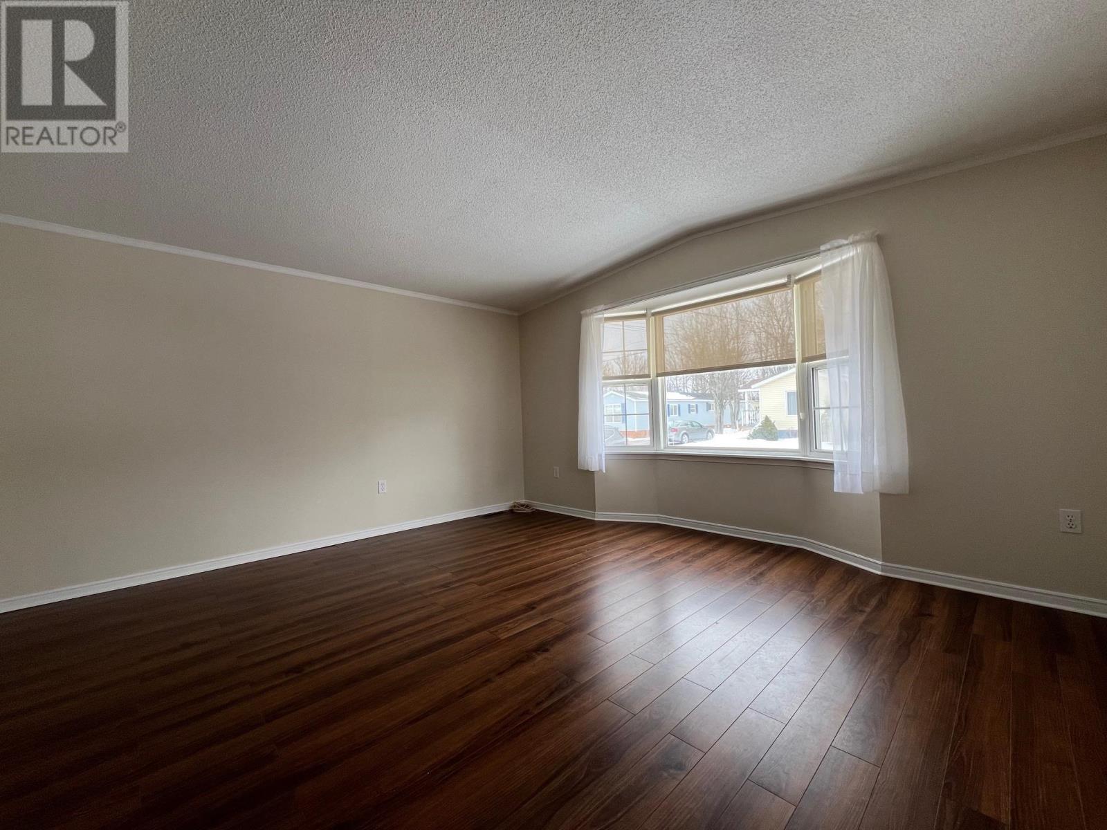 18 Dale Drive, Summerside, Prince Edward Island  C1N 4T4 - Photo 8 - 202529309