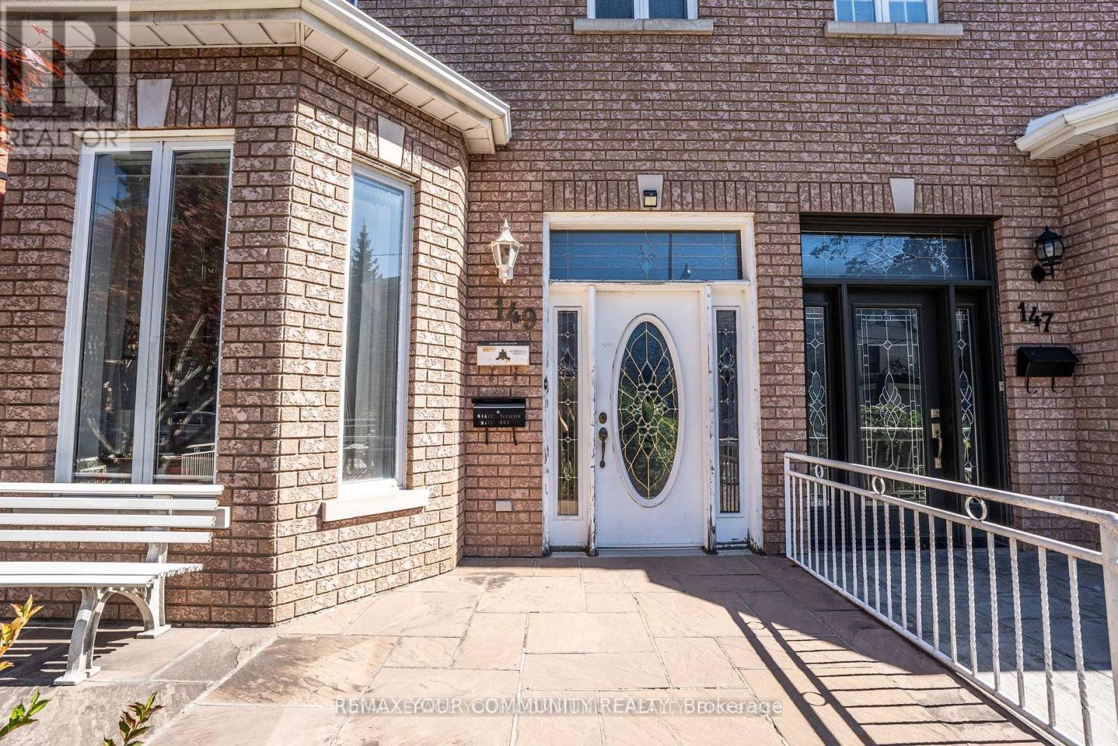 UPPER - 149 DOVERCOURT ROAD, Toronto, Ontario