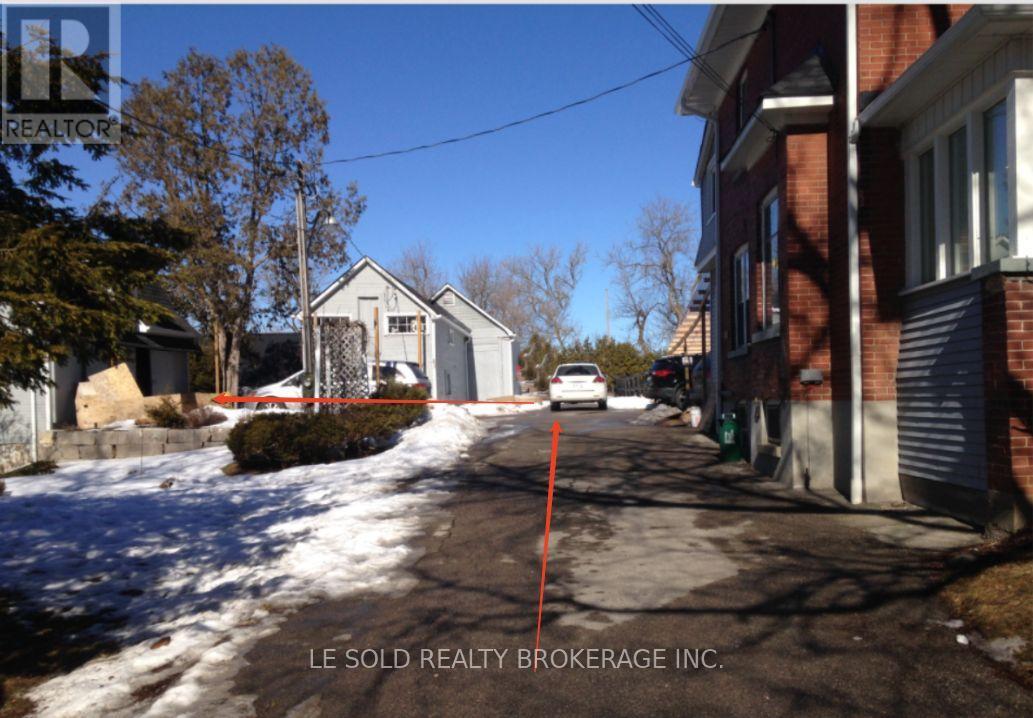 Shed #2 - 26 Gormley Court, Richmond Hill, Ontario  L4E 1A2 - Photo 6 - N12884224