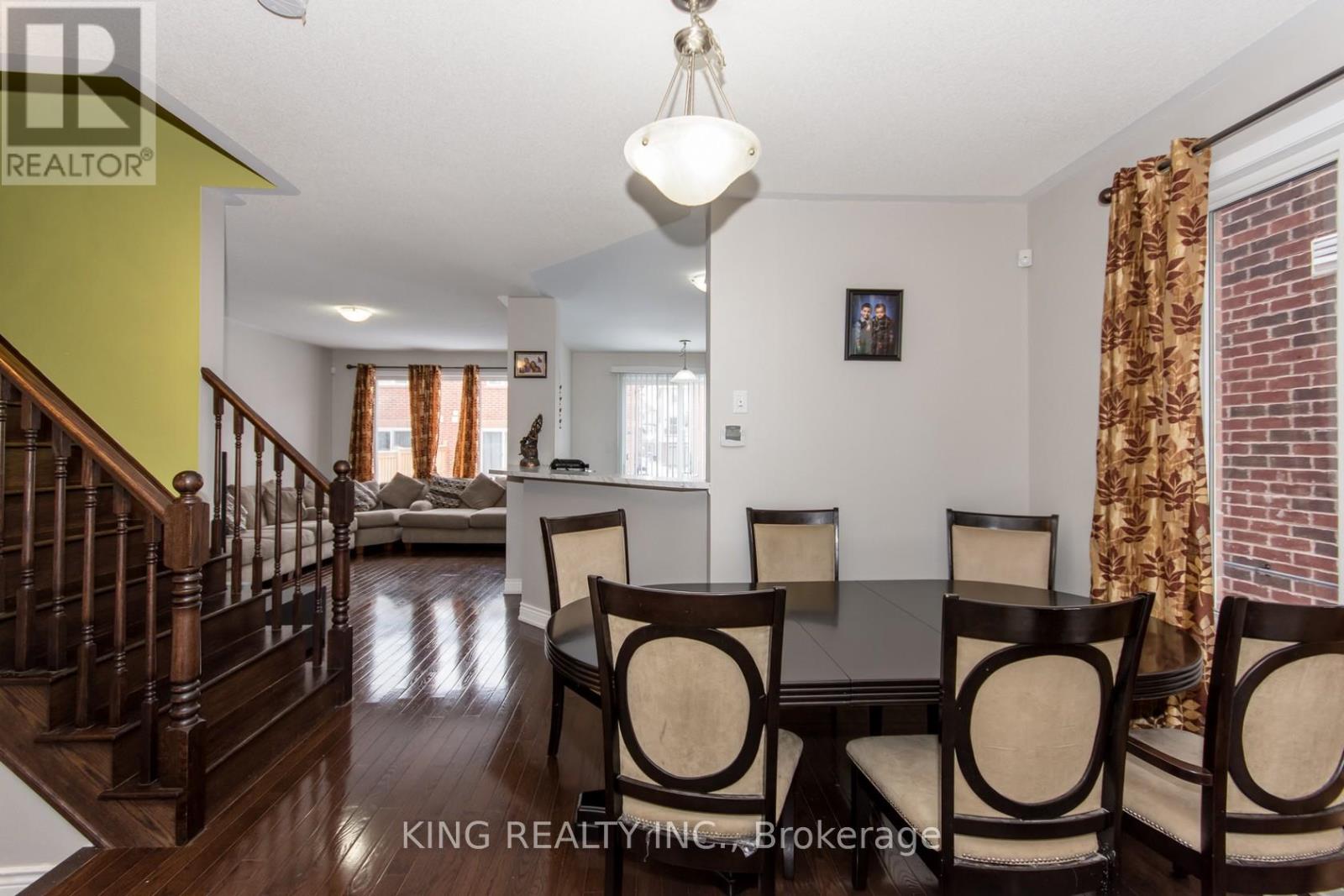 230 Cedric Terrace, Milton, Ontario  L9T 8P1 - Photo 3 - W12884236