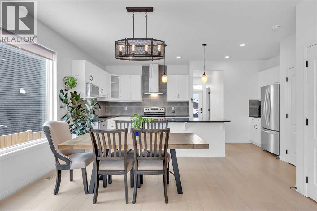 76 Edith Mews Nw, Calgary, Alberta  T3R 1S6 - Photo 10 - A2292373